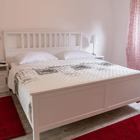 Rheinaue Apartment Duisburg